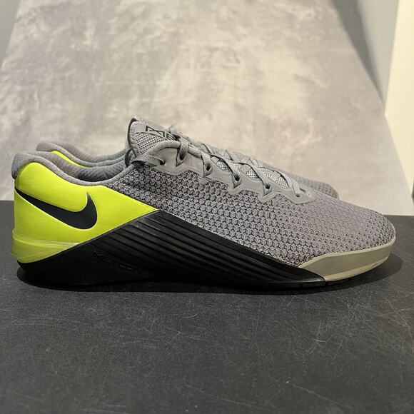 metcon 5 medal strong